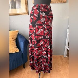 NWT!! 🖤❤️ LuLaRoe Red and Black Feather Print Maxi Skirt